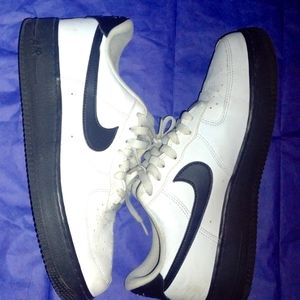 Air forces 1 Low "White and Black"